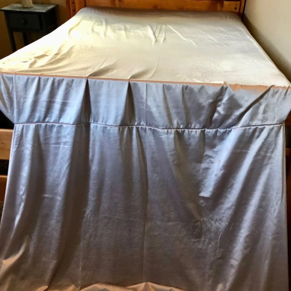 Vintage Silver Water Bed Sheets Used King Two King Pillow Cases